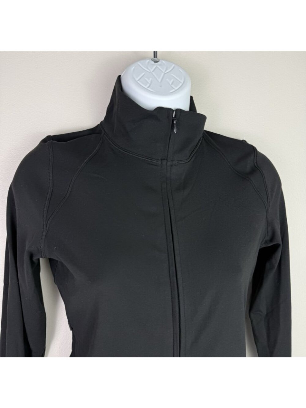 Vuori Chilled Out Track Full Zip Jacket S Black Mock Neck Athleisure Granola - Picture 2 of 9